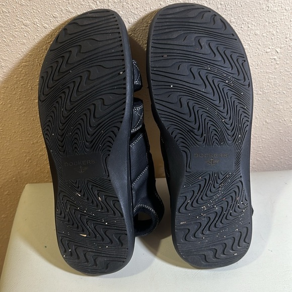 Dockers sandals size 11 - Picture 5 of 6